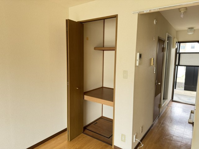 ビューラMの収納|※退去前のため、別部屋の写真です。