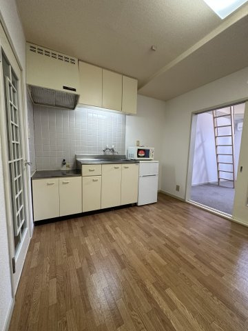 ヴィラトーヨー平塚の居間・リビング|ゆったり過ごせるリビングです