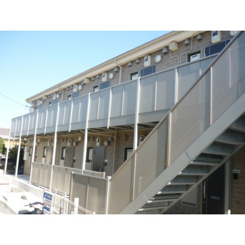 アムール横須賀中央の外観|外観は落ち着いています