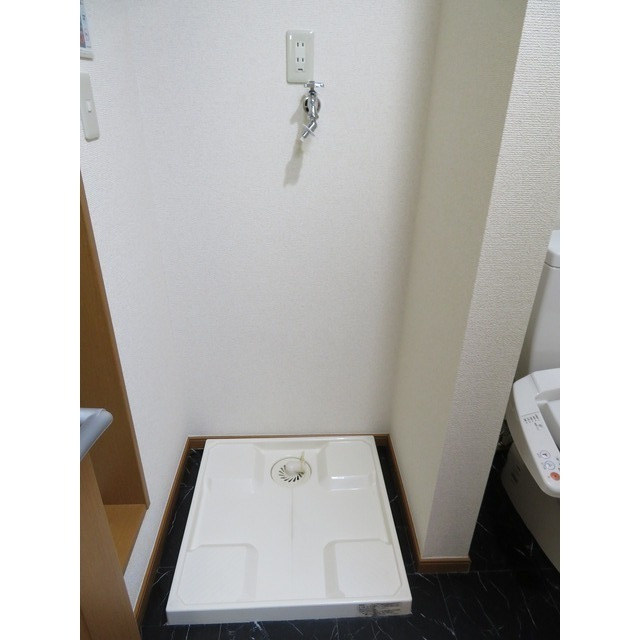 ウィンズ上永谷Ｃ棟のその他|洗濯機置場