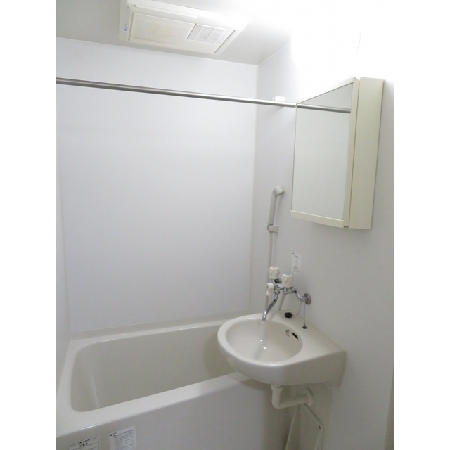 ウィンズ上永谷Ｃ棟の浴室|バス