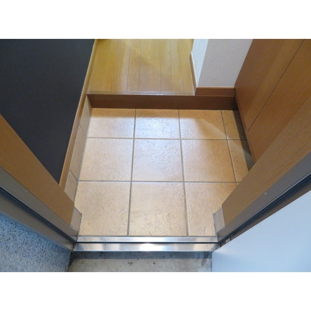 ウィンズ上永谷Ｃ棟の玄関|玄関