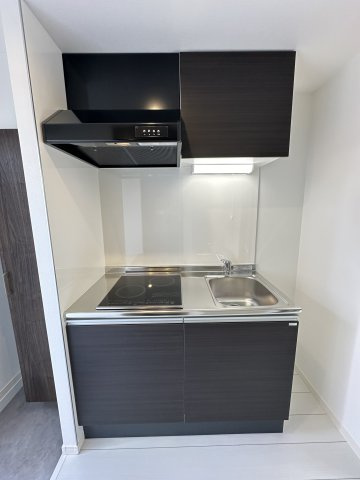 ベイルーム横須賀三春町のキッチン|コンパクトなキッチンで掃除もラクラク