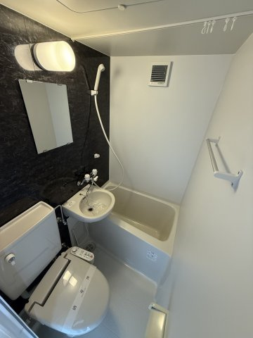 衣笠アーネストラザフォードの浴室|日々の疲れを癒すお風呂付です