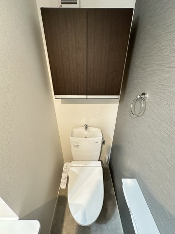 ベイルーム横須賀堀ノ内プレミアのトイレ|コンパクトで使いやすいトイレです