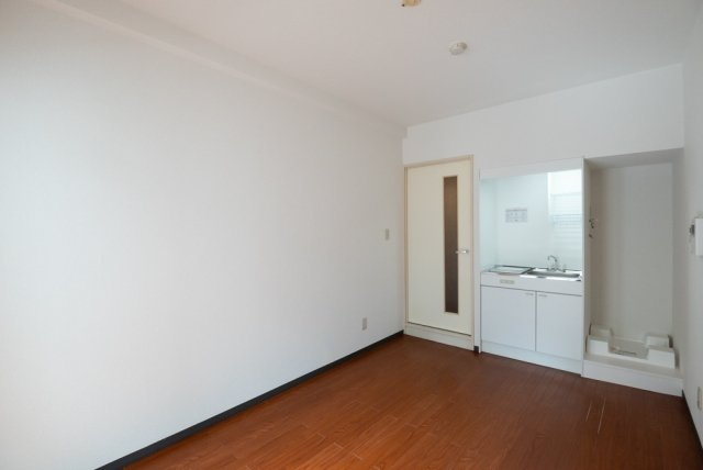 ヴェラハイツ鶴見の洋室|広々とした洋室です