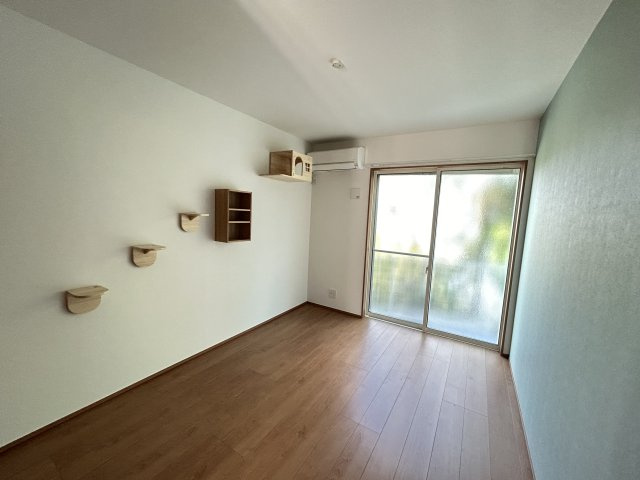 エルミタージュ堀ノ内の居間・リビング|ゆったりとした居間です