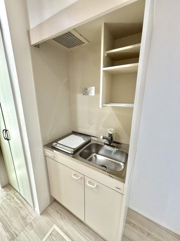 grenade横須賀（グルナードヨコスカ）のキッチン|コンパクトなキッチンで掃除もラクラク