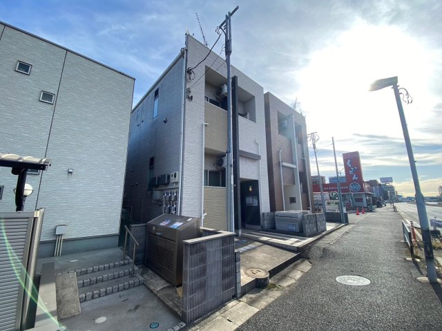 マザーユニックスの外観|落ち着いた雰囲気の外観です