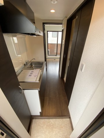 Searex横須賀中央の玄関|収納もある玄関です