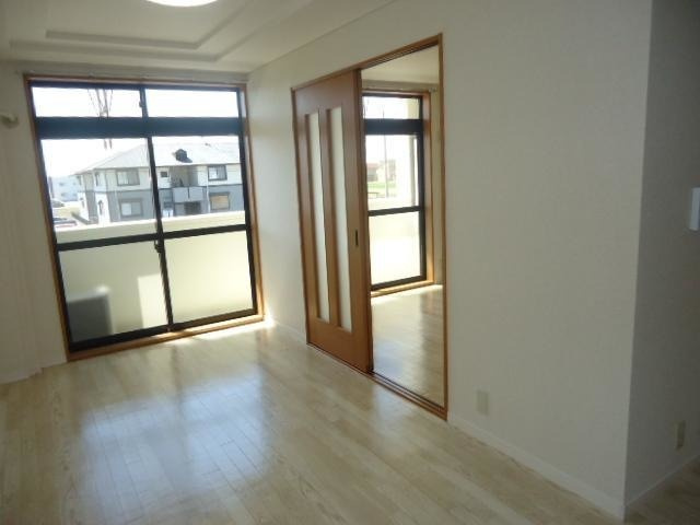 サンメゾンⅡの居間・リビング