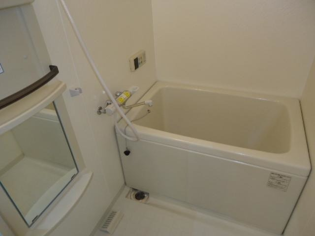 サンメゾンⅡの浴室