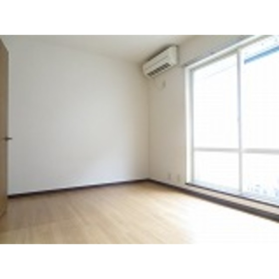 フラットエイトの居間・リビング|ゆったり過ごせる居間です