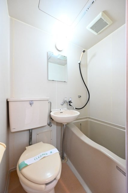 メゾンフレールの浴室|コンパクトで使いやすいお風呂です