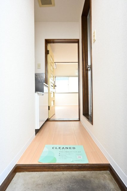 メゾンフレールの玄関|収納もある玄関です