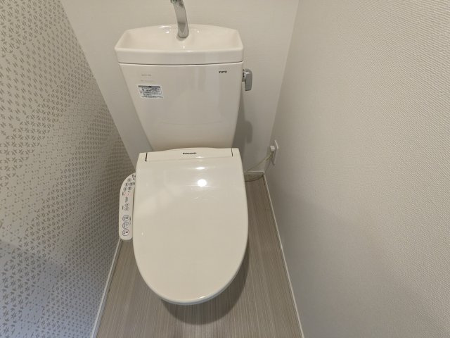 マルズモリシタのトイレ|落ち着いた色調のトイレです