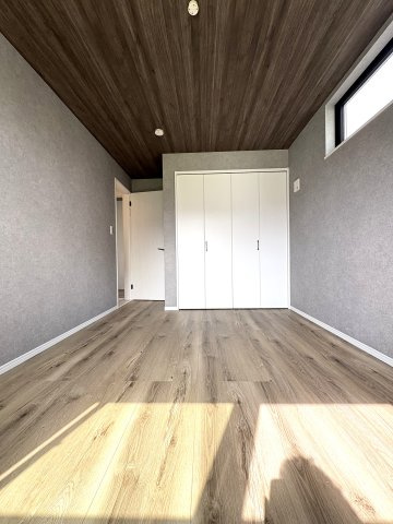 藤沢駅徒歩12分×ホテルライクなデザイン邸宅の洋室