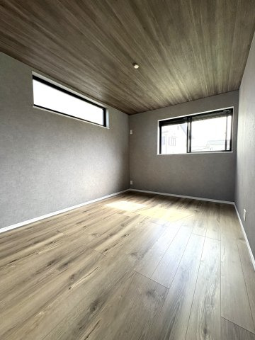 藤沢駅徒歩12分×ホテルライクなデザイン邸宅の洋室