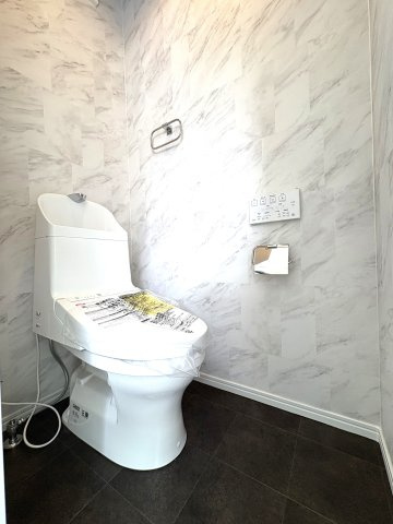 藤沢駅徒歩12分×ホテルライクなデザイン邸宅のトイレ