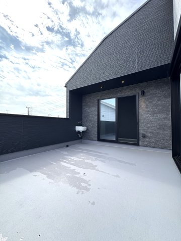 藤沢駅徒歩12分×ホテルライクなデザイン邸宅のバルコニー