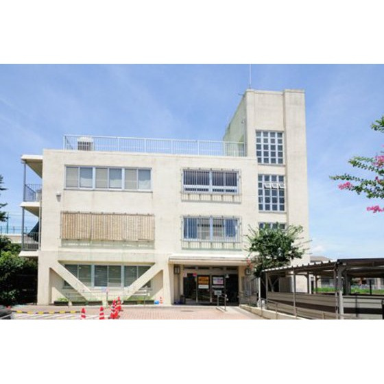 プレミアムバリュー板橋徳丸の周辺|役所「練馬区役所出張所まで555ｍ」