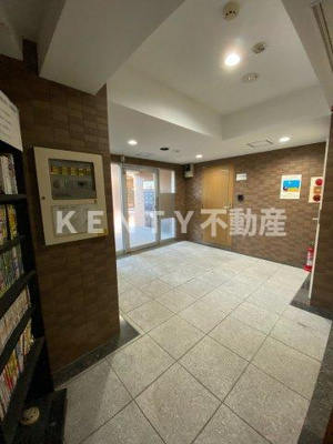 【エントランス】 | フォレスト | 清潔なエントランスです