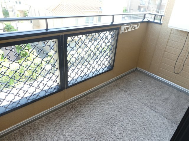 ヴィラ宝塚　宝松苑のバルコニー