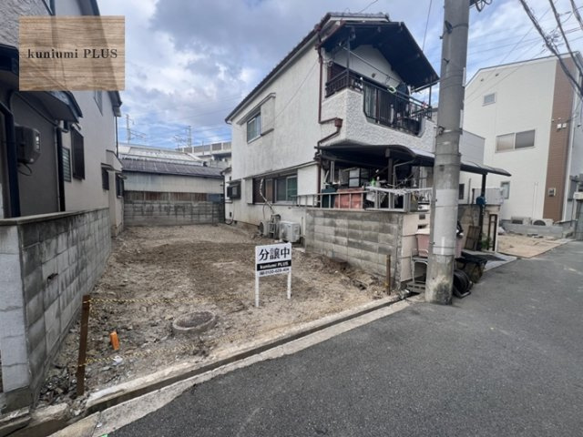 尼崎市瓦宮2丁目　モデルハウスの前面道路含む現地写真