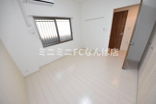 ショウエイ靭の寝室