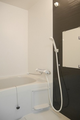 ＣＢ西久留米ラヴィドゥースの浴室|お風呂で日々の疲れを落としましょう