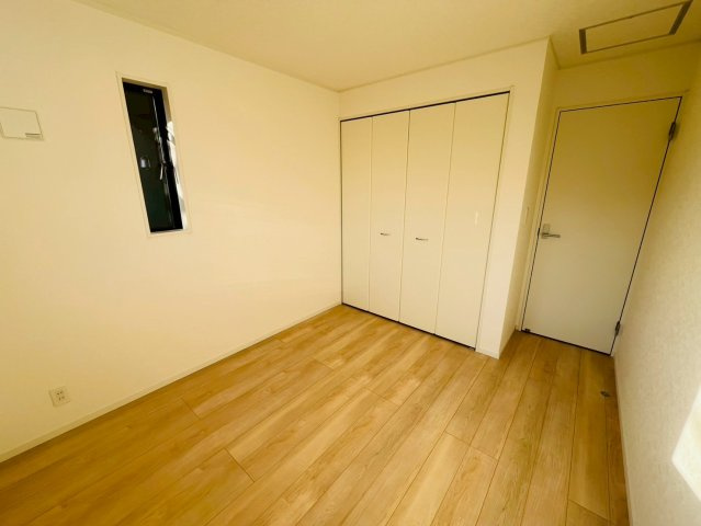 【Cradle Garden】　結城市結城　第４３　全４邸の洋室|〇５号棟　洋室　5.2帖〇
お子様ひとりひとりにお部屋を持たせることができます♪
2025年12月撮影