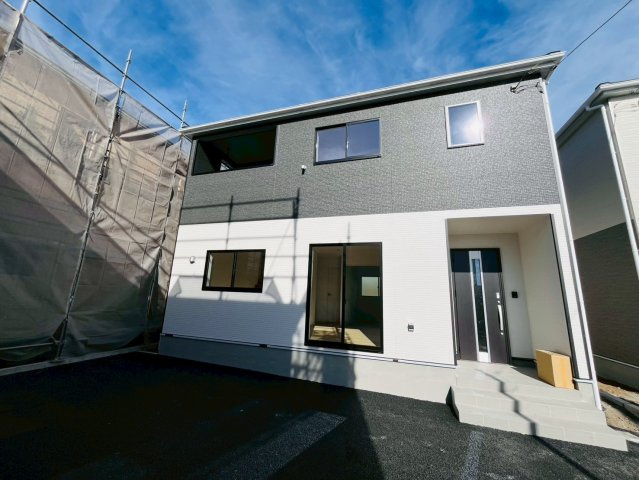 【Cradle Garden】　結城市結城　第４３　全４邸の外観|〇５号棟　外観写真〇
家事の負担を減らす『水廻り集中』設計！
テレワークルーム付きのお家です♪
2025年11月撮影