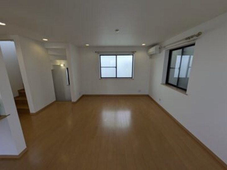 鷹番2丁目戸建ての居間・リビング