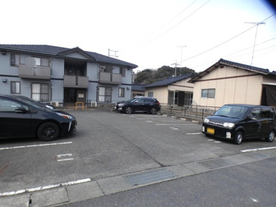 【駐車場】 | ハピネスB棟 | 駐車場があります