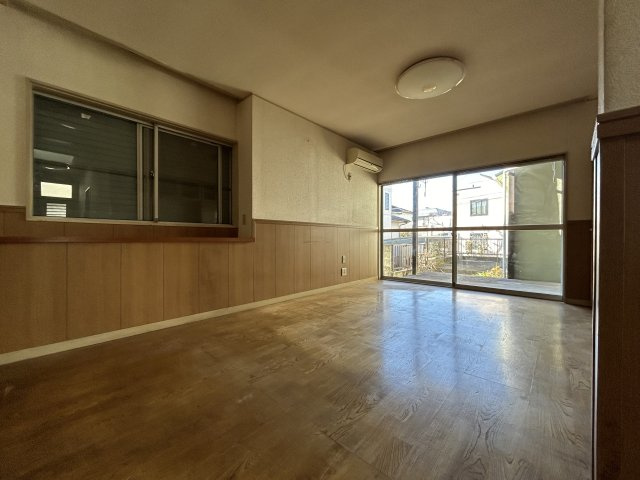 中古戸建　酒井根7の居間・リビング