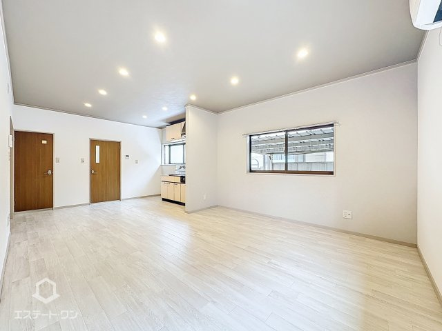 アゼリアコート2の居間・リビング