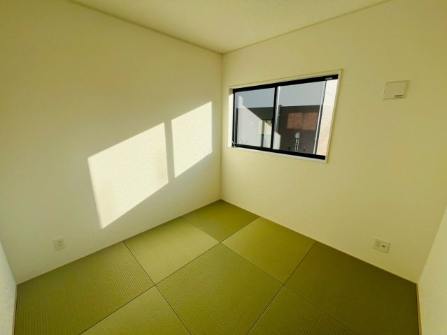 【Cradle Garden】　結城市結城　第４３の和室|〇６号棟　和室　4.5帖〇
リビングと続き間の和室です。お子様のお昼寝スペースとしてもご活用いただけます♪リビングにいながらお子様の様子を見守ることができます（＾＾）
2025年12月撮影