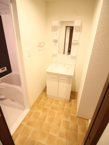 グランパシフィック東向日の玄関