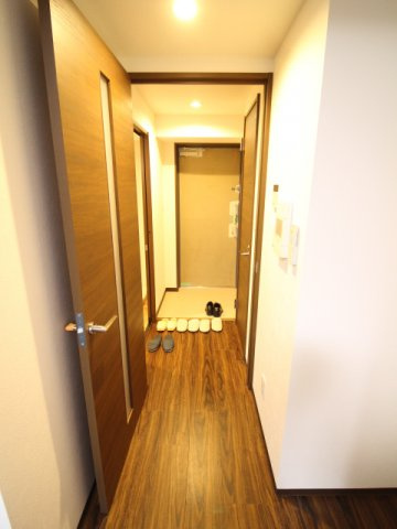 グランパシフィック東向日の玄関