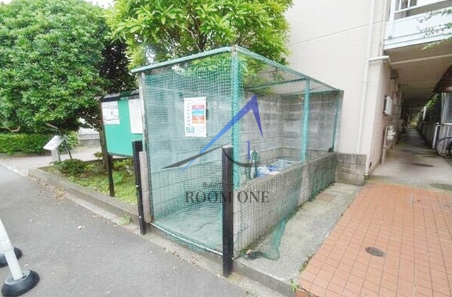 エステートピア山崎A