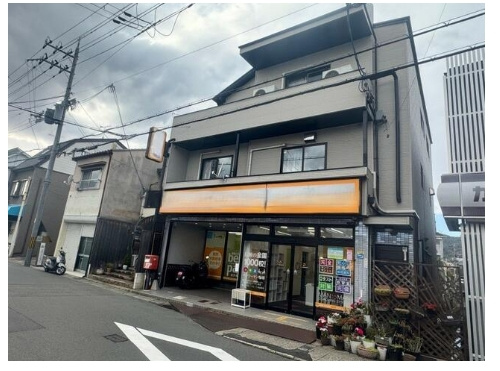 西野テナントの外観