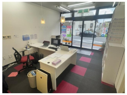 西野テナントの内装