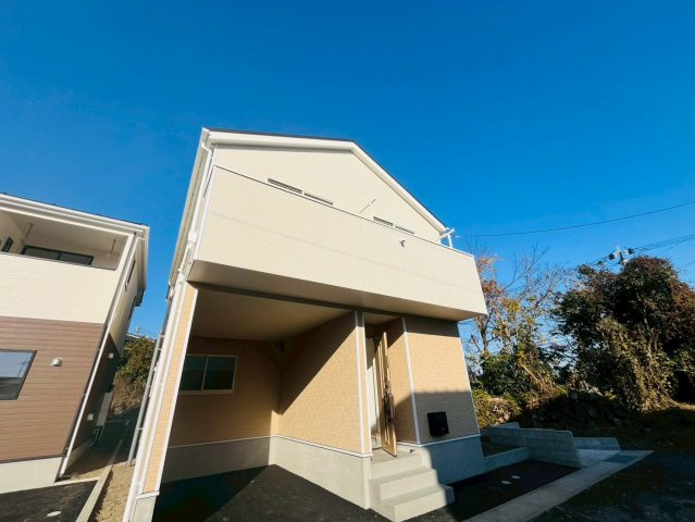 【Cradle Garden】　結城市結城　第４３　全４邸の外観|〇８号棟　外観写真〇
車好きの方にもおすすめのガレージ付きのお家です！
2025年12月撮影