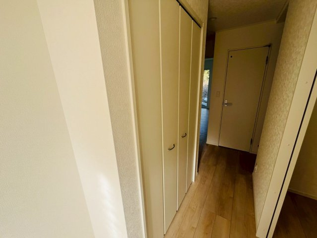 【Cradle Garden】　結城市結城　第４３　全４邸の玄関|〇８号棟　玄関〇
大容量収納！いつでもスッキリ綺麗な玄関を保てます♪
2025年12月撮影