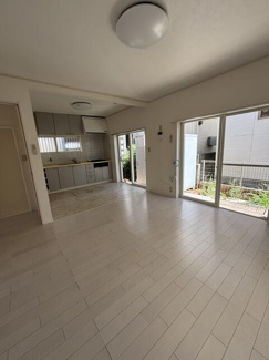 【居間・リビング】 | 中区本牧三之谷貸家