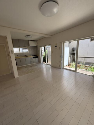 【居間・リビング】 | 中区本牧三之谷貸家