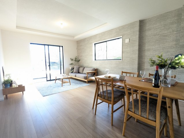 日立市桜川町　2期の居間・リビング|開放感のあるリビングは家族のコミュニケーションの場です