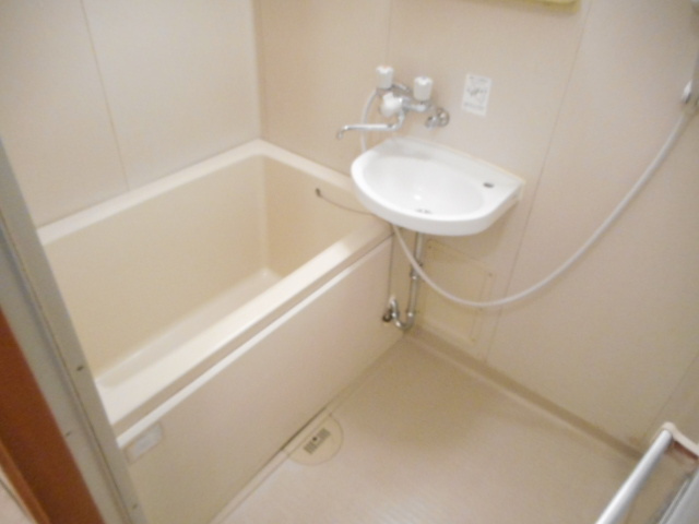 ひかりマンションの浴室