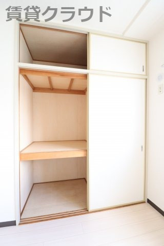 ライトコート斉藤Ⅱの収納|こまごまとしたものを収納できそうですね