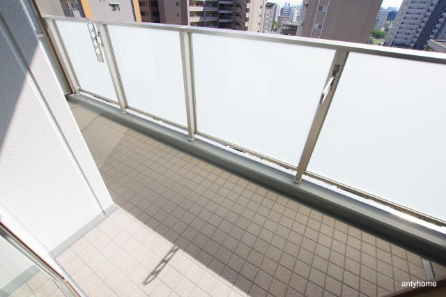 ノルデンハイム江坂Ⅲ 仲介手数料無料のバルコニー